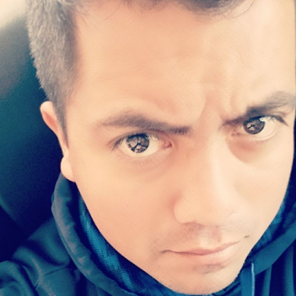 Meet your Posher, Cesar